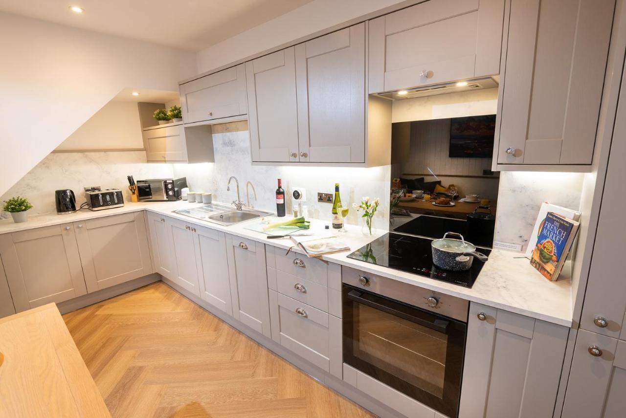 Lola'S Loft With Lake Views - Central Bowness - Pet Friendly Εξωτερικό φωτογραφία